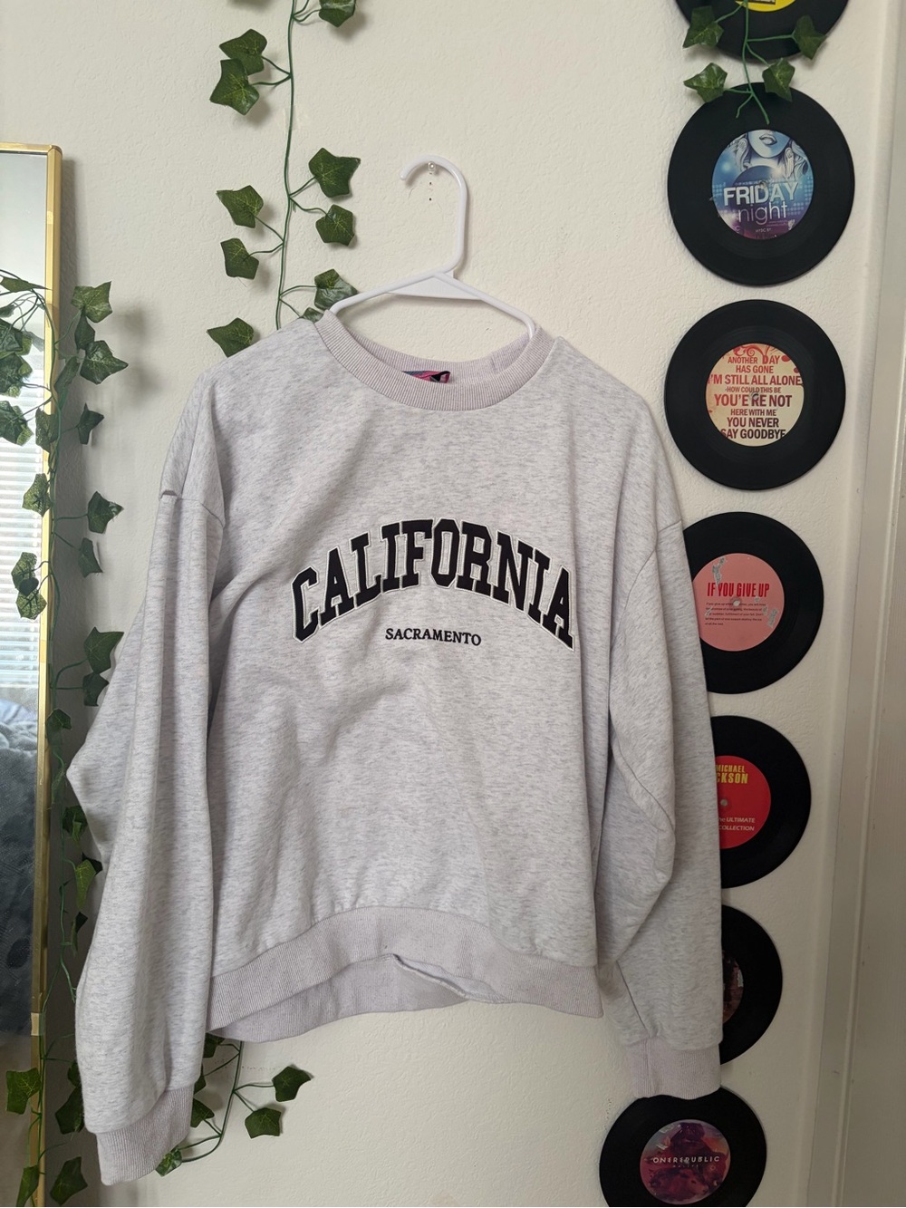 Edikted California Sacramento Crewneck Sweatshirt - Light Gray